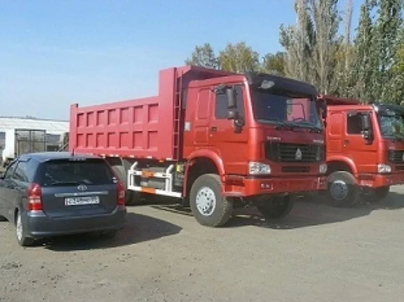 Продажа самосвалы Хово,  Howo,  в Омске  6х4 25 тонн  2300000 руб в наличии.